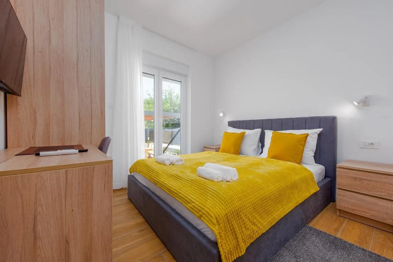 Apartmani Diva Zadar 0*,  Croatia
